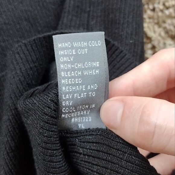 Two Tank Tops, Women's Size XL Josephine Chaus (Black) and Talbots (White) Tanks - Picture 7 of 16